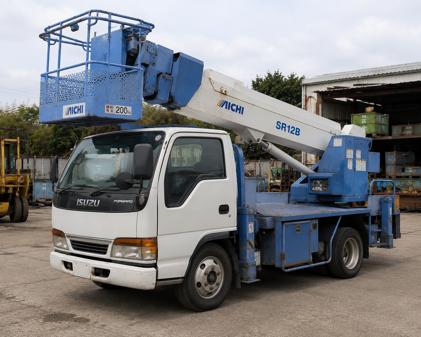 2015 Aichi SR12B Aerial Work Platform